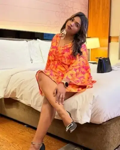 Escorts In Hamren